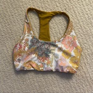 beach riot sports bra